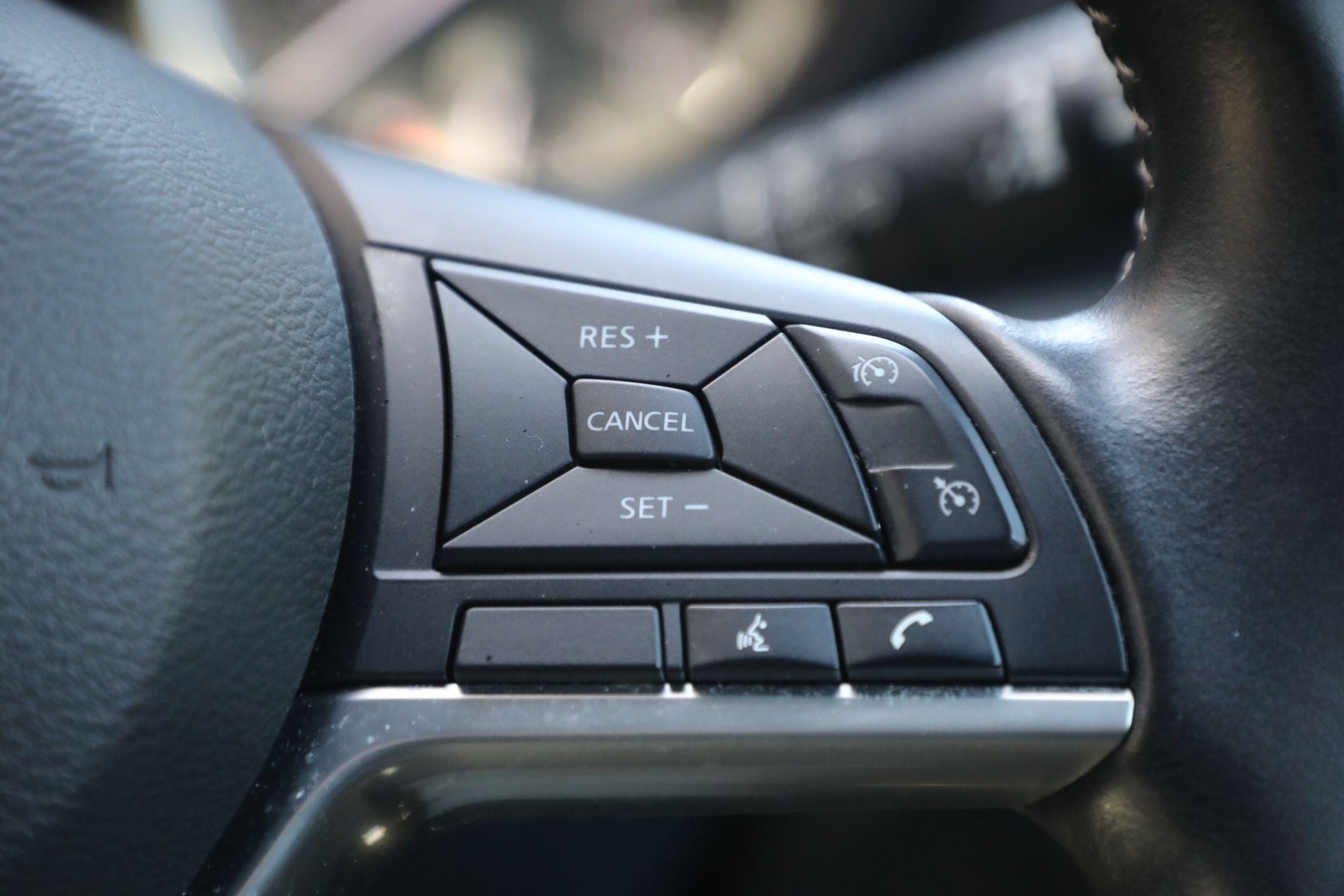 Large vehicle image